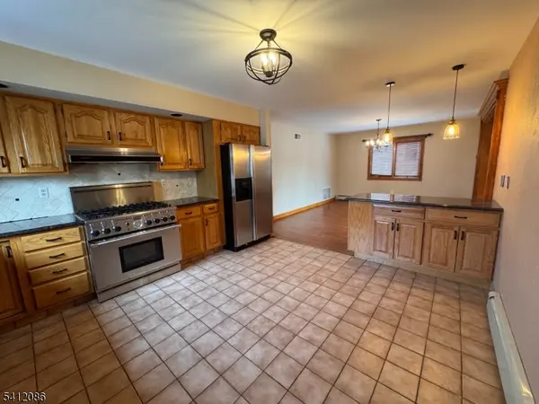 567 Kingsland Ave, Lyndhurst Twp., NJ 07071