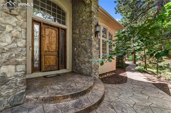 17895 Queensmere DR, Monument, CO 80132