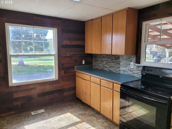 314 HILLCREST PL, Baker City, OR 97814