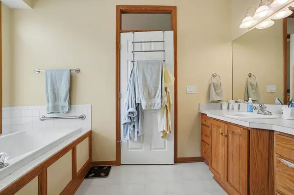 4744 Hedgestone CT #5, Laketown Twp, MI 49423