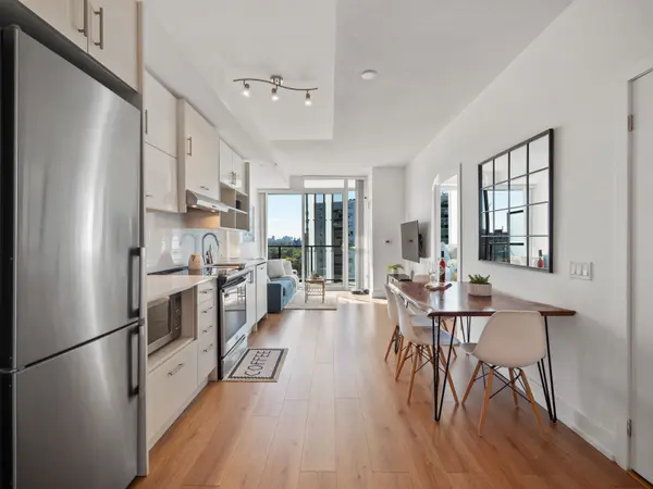 128 Fairview Mall DR #1005, Toronto C15, ON M2J 0E8