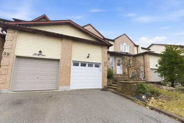 37 Moulton CT, Clarington, ON L1E 2W4