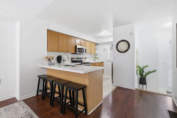 7 Torr LN, Ajax, ON L1S 7N1