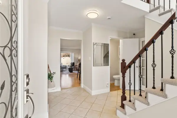 1110 Snowberry ST, Oshawa, ON L1K 2J2