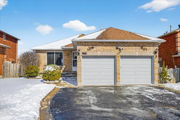 220 Livingstone ST E, Barrie, ON L4M 6M5