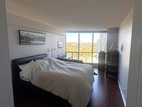 65 Ellen ST #1201, Barrie, ON L4N 3A5