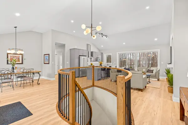 34 Windermere CIR, Tay, ON L4R 0C3