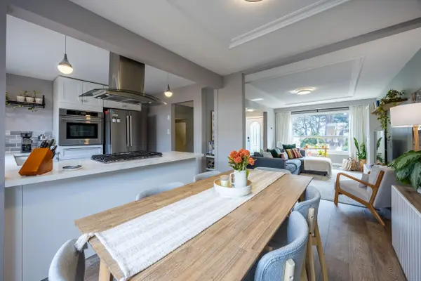 5475 Lakeshore RD #113, Burlington, ON L7L 1E1