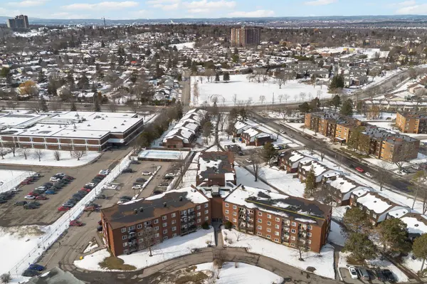 2041 Arrowsmith DR #103C, Beacon Hill North - South And Area, ON K1J 7V7