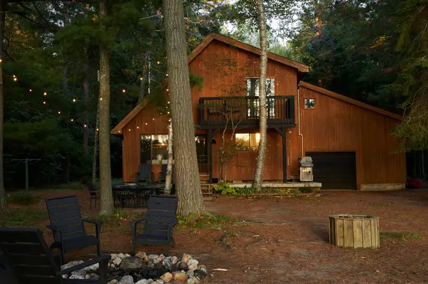 1036 Barbara RD, Dysart Et Al, ON K0L 1M1