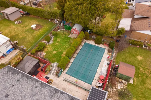 6 Southwood CRES, London South, ON N6J 1S9