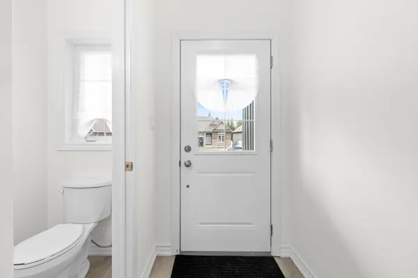 32 Hillcroft WAY, Kawartha Lakes, ON K0M 1A0