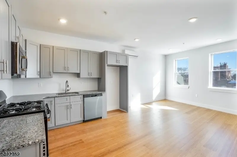 100 North Ave, Plainfield City, NJ 07060