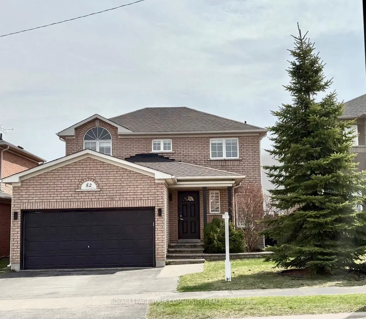 52 Stanley ST, Barrie, ON L4M 6V6