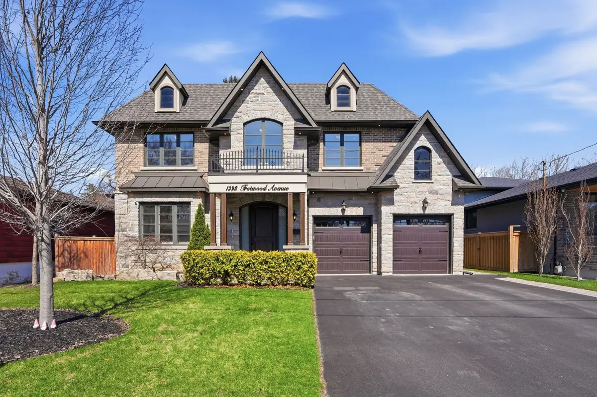 1395 Trotwood AVE, Mississauga, ON L5G 3Z7