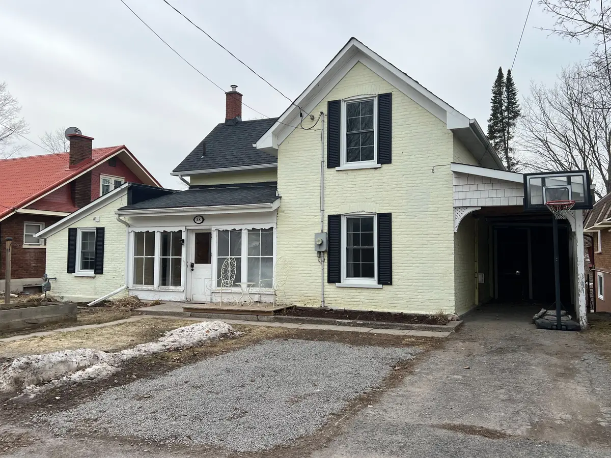 28 QUEEN ST, Asphodel-norwood, ON K0L 2V0