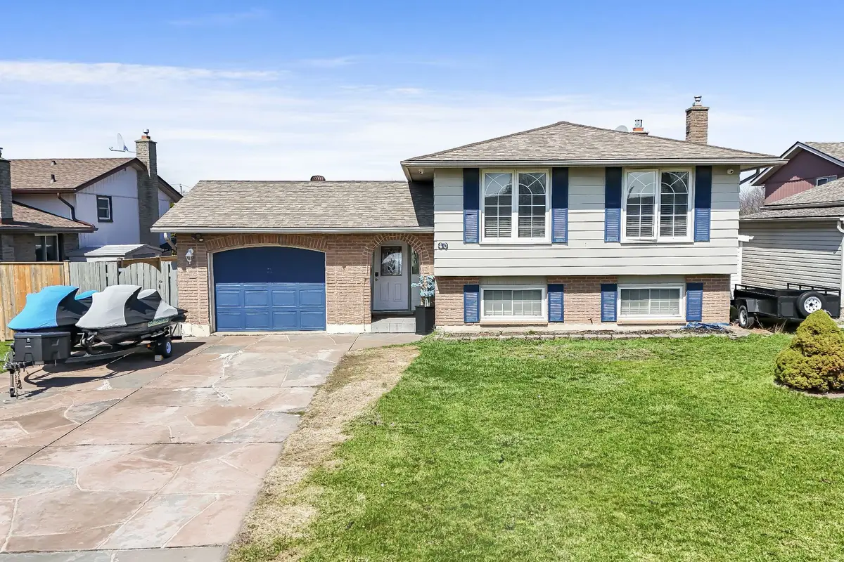 40 Via Dell Monte ST, St. Catharines, ON L2T 3Y2