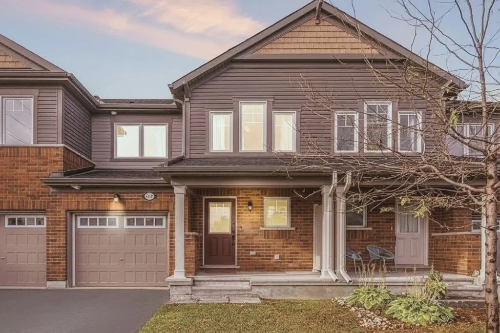 132 Conifer Creek CIR, Kanata, ON K2M 0M2