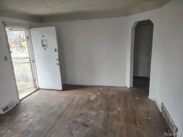 6299 Hunt ST, Romulus, MI 48174