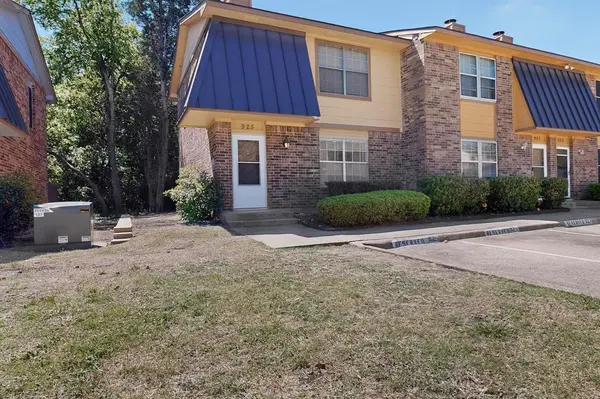 925 Cedar Terrace, Cedar Hill, TX 75104