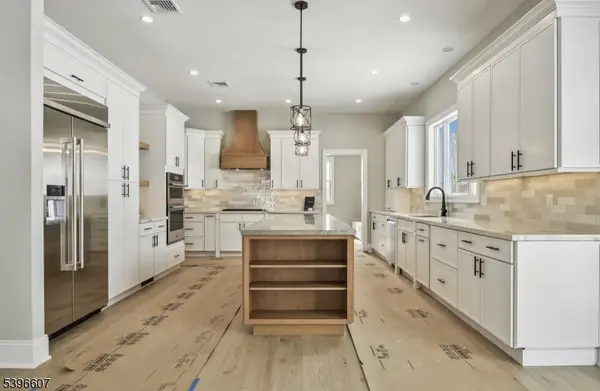 3 Bristol Ridge Rd, Boonton Twp., NJ 07005