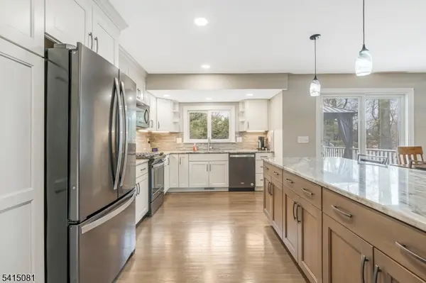 20 Hayward St, Bridgewater Twp., NJ 08805