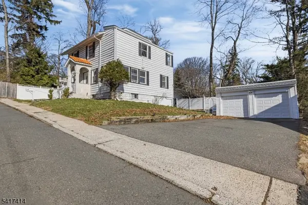 50 Ridgehurst Rd, West Orange Twp., NJ 07052