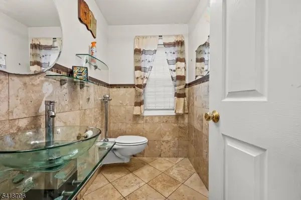 102 Treacy Ave, Newark City, NJ 07108