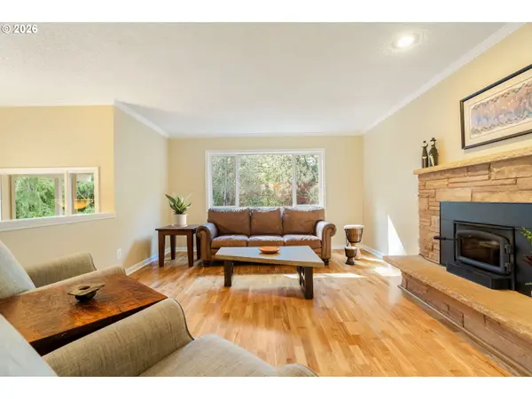 7422 SW 37TH AVE, Portland, OR 97219