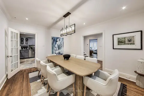 202 Forest Hill RD, Toronto C03, ON M5P 2N4