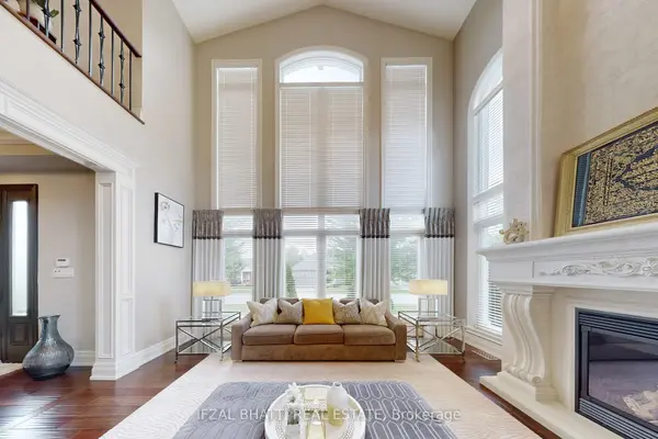 14 Glenview RD, Clarington, ON L1E 2H9