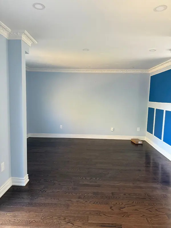 82 Chatfield DR, Ajax, ON L1T 2J9