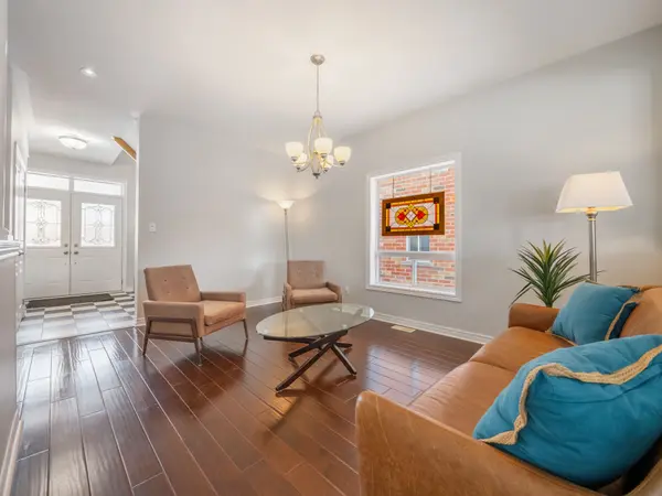 37 Bramsey ST, Georgina, ON L0E 1R0