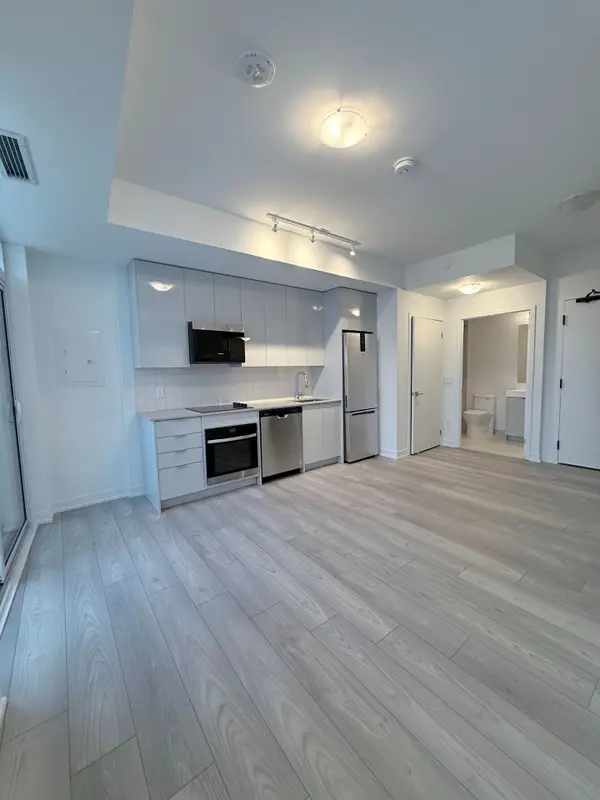 474 Caldari RD N #1304, Vaughan, ON L4K 0R5