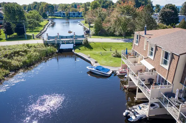 4 Paradise BLVD #Unit #6, Ramara, ON L0K 1B0