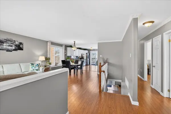 220 Livingstone ST E, Barrie, ON L4M 6M5