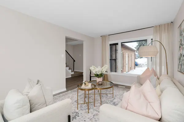 25 Garden DR, Barrie, ON L4N 5T8