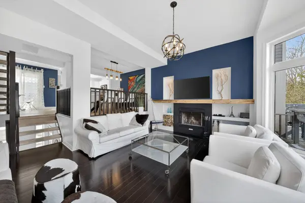 53 Lighthouse LN W, Collingwood, ON L9Y 5C8