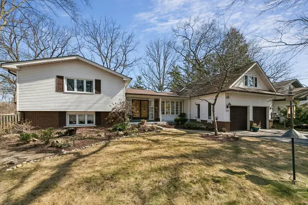 1431 Queen Victoria AVE, Mississauga, ON L5H 3H2