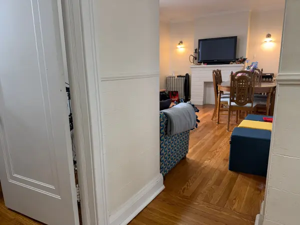 2712 Lake Shore BLVD W #Upper, Toronto W06, ON M8V 1G8