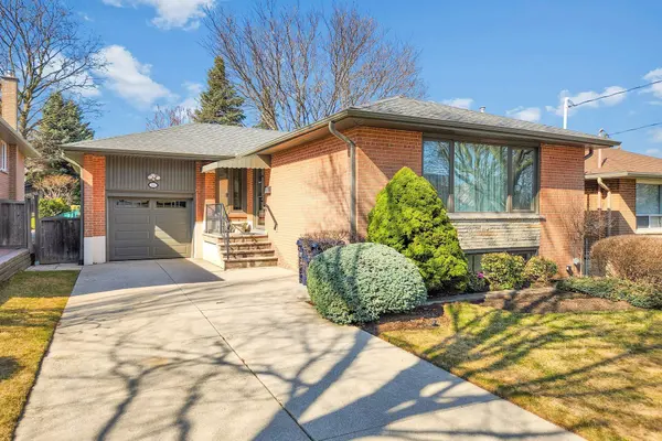 16 Renault CRES, Toronto W09, ON M9P 1J1