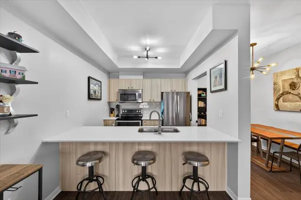 871 Wilson AVE #21, Toronto W05, ON M3K 1E6