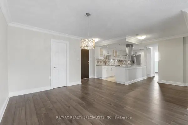 820 Burnhamthorpe RD #803, Toronto W08, ON M9C 4W2