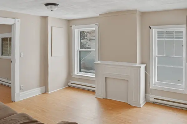 100 Chatham ST, Belleville, ON K8M 3S6