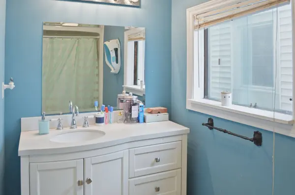 100 Chatham ST, Belleville, ON K8M 3S6