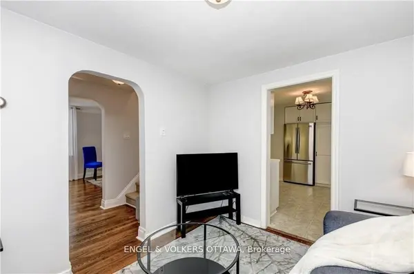 317 SUMMIT AVE, Alta Vista And Area, ON K1H 5Z9