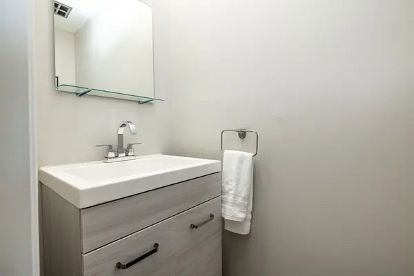 28 Peary WAY #28, Kanata, ON K2L 1Z8