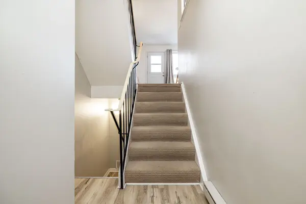 28 Peary WAY #28, Kanata, ON K2L 1Z8