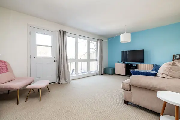 28 Peary WAY #28, Kanata, ON K2L 1Z8