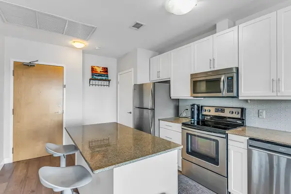 1 Victoria ST #806, Kitchener, ON N2G 1G1